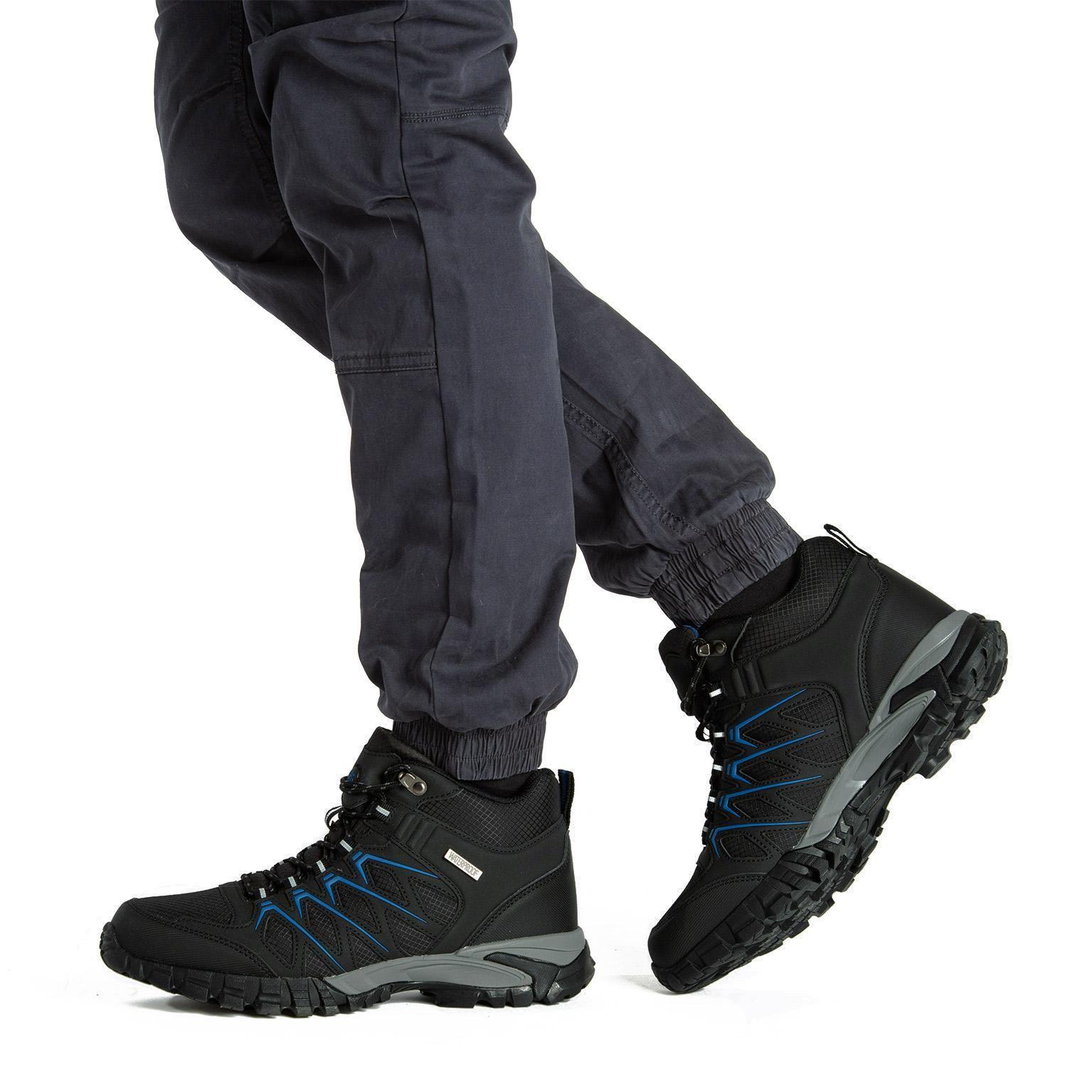 Botín Outdoor hombre Guante negro Villarrica-1