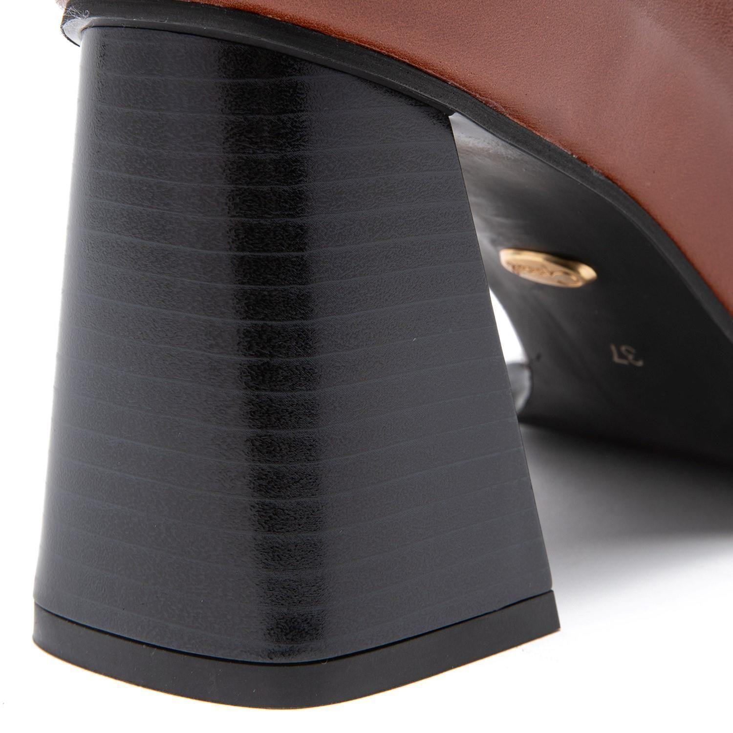 Botin  Francisca  Gacel  Tostado  0659221-3