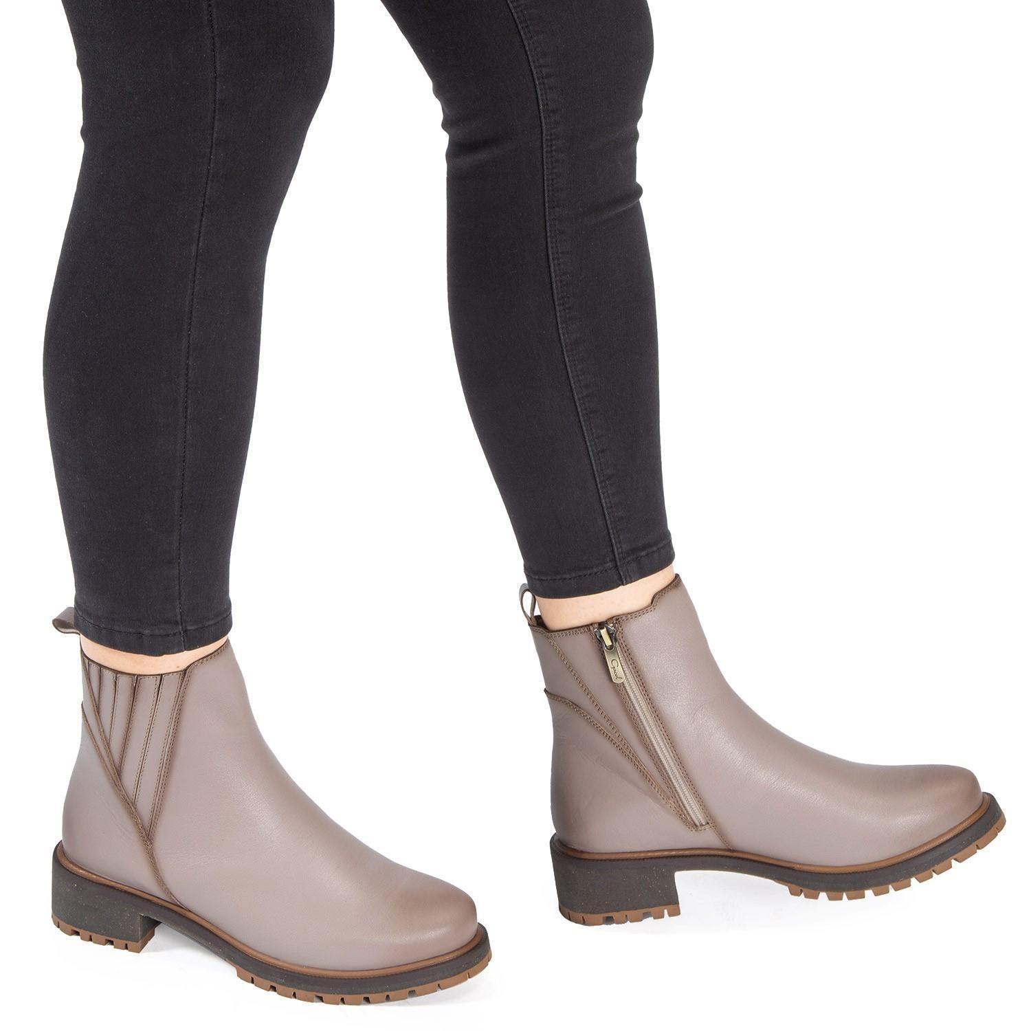 Botin  Lara  Gacel  Arena  0659276-1