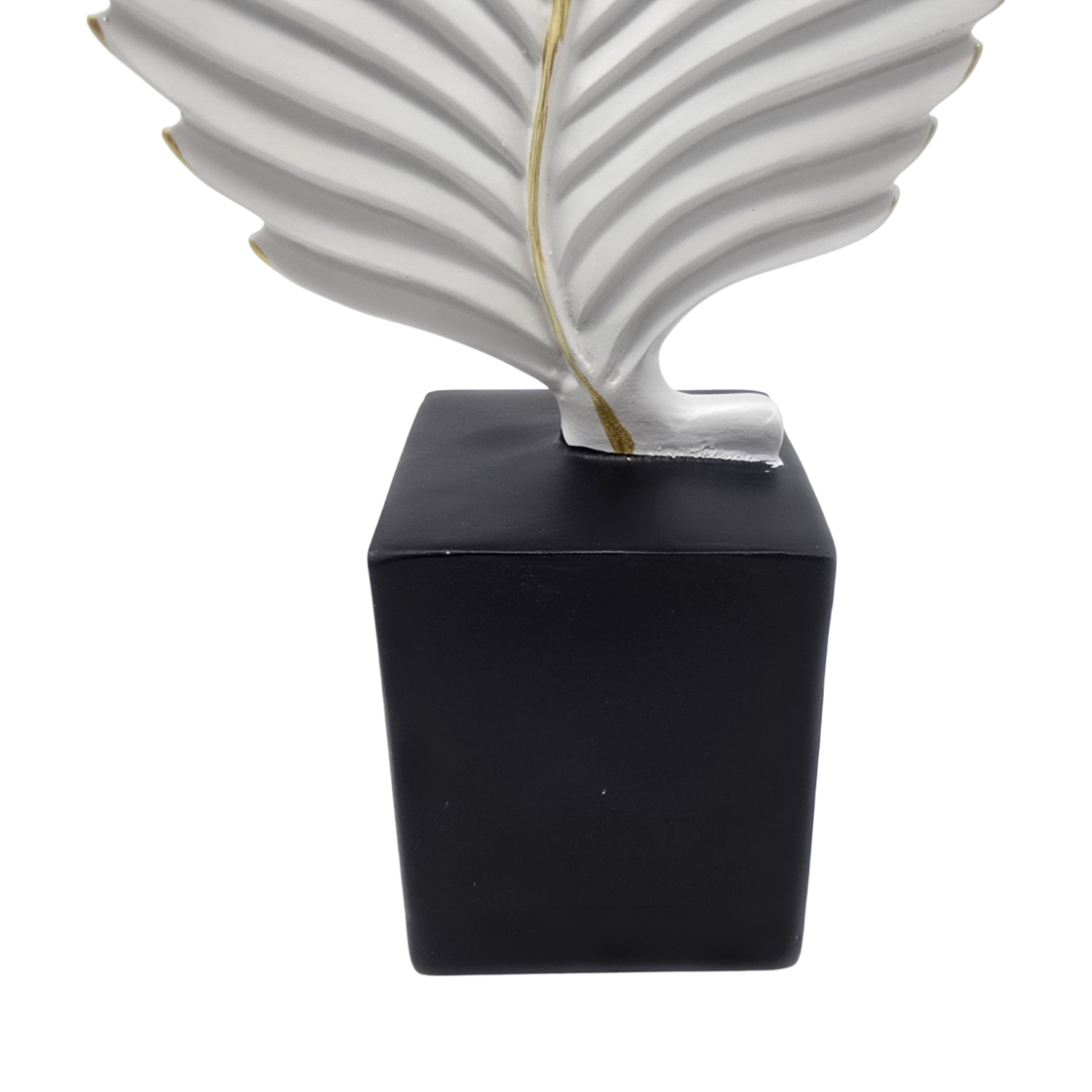 Figura Adorno De Hoja Blanca Decorativa En Resina Moderna M-2
