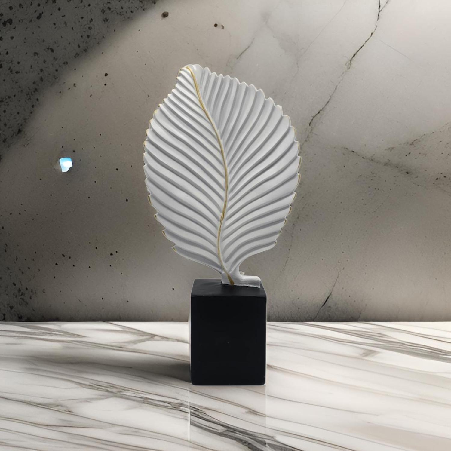 Figura Adorno De Hoja Blanca Decorativa En Resina Moderna M-5