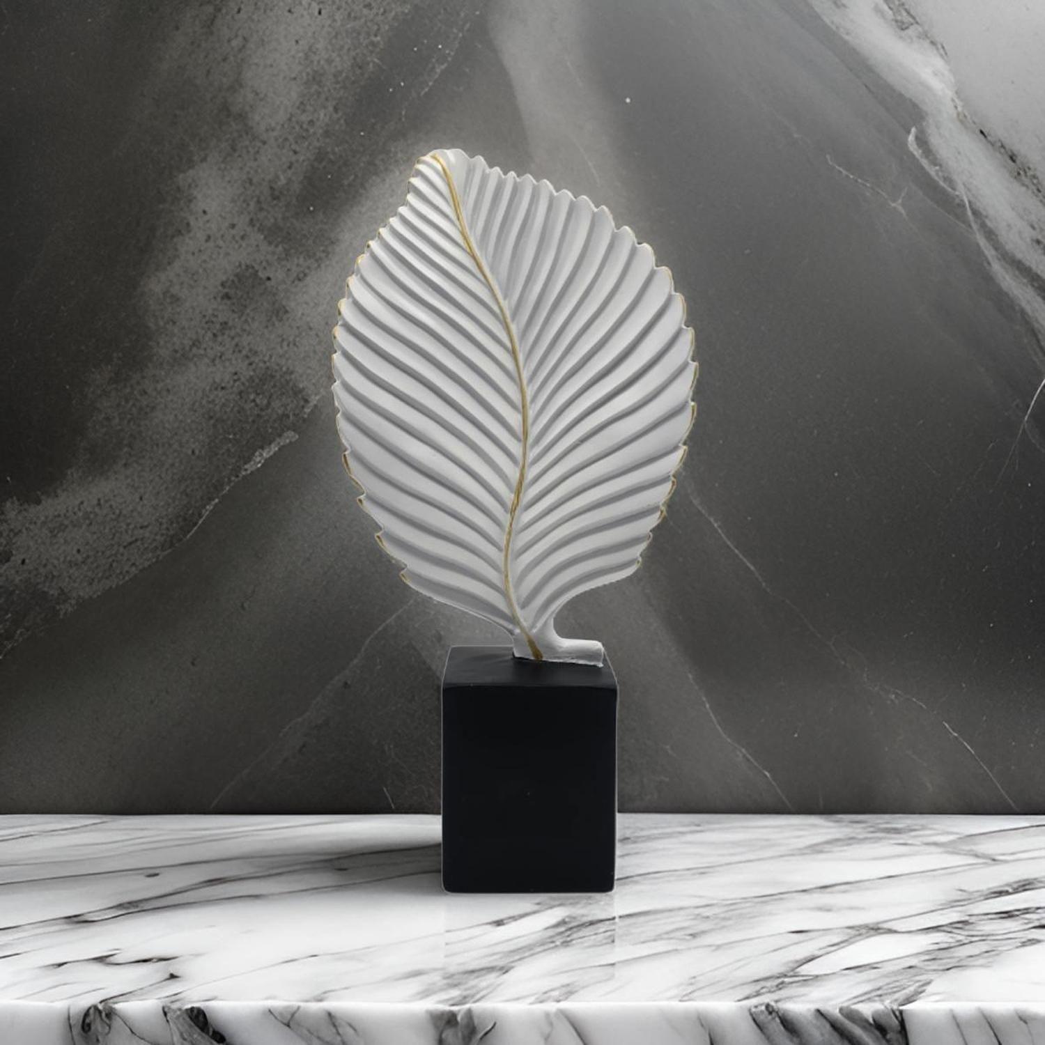 Figura Adorno De Hoja Blanca Decorativa En Resina Moderna M-6