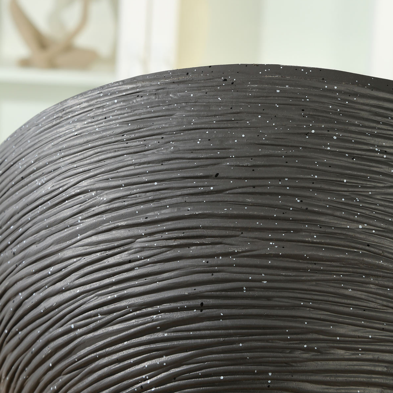 Macetero Plastico Semi Esfera Premium Diseño a Rayas S-3