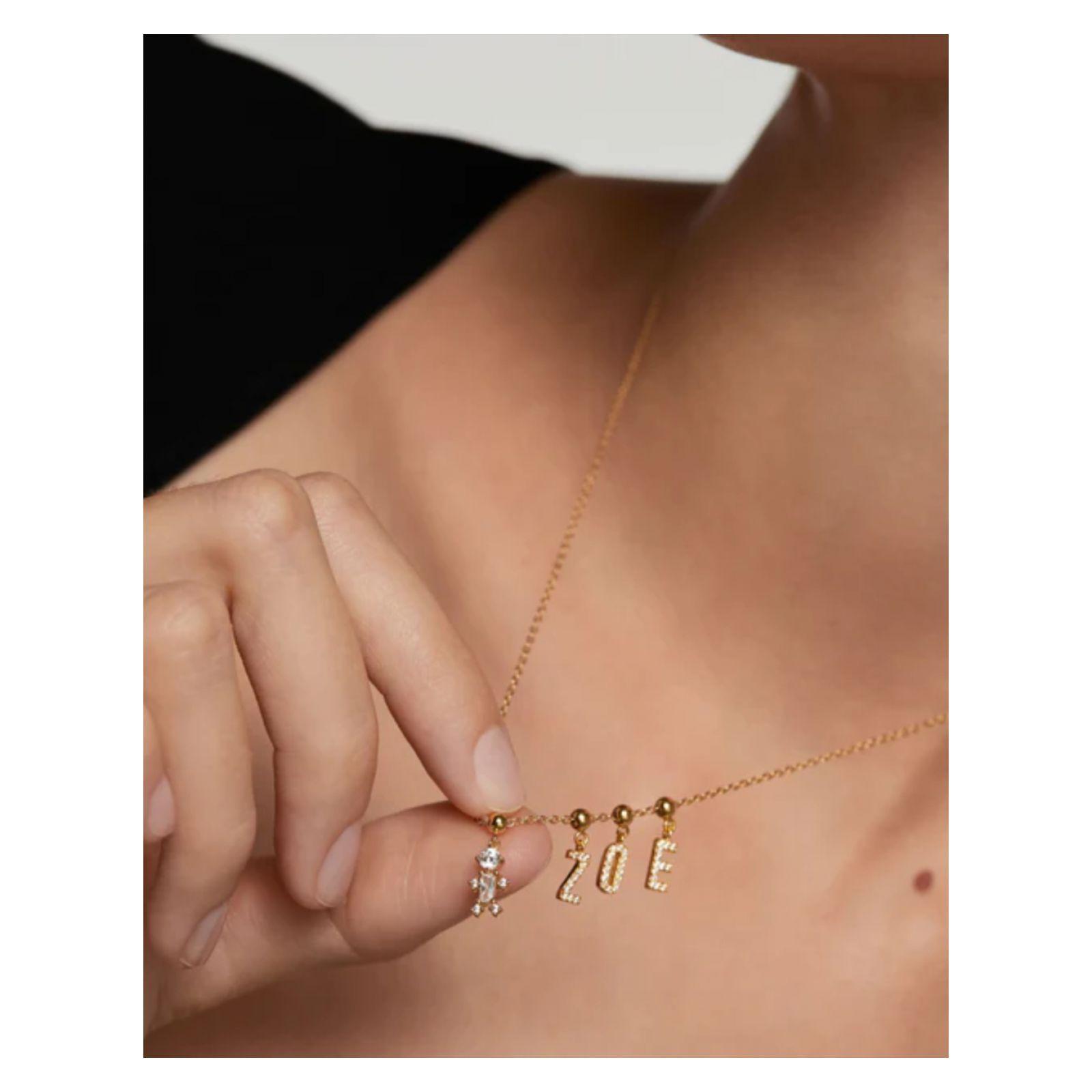 Dije PDPaola Ch01-053-U Dorado Mujer-1