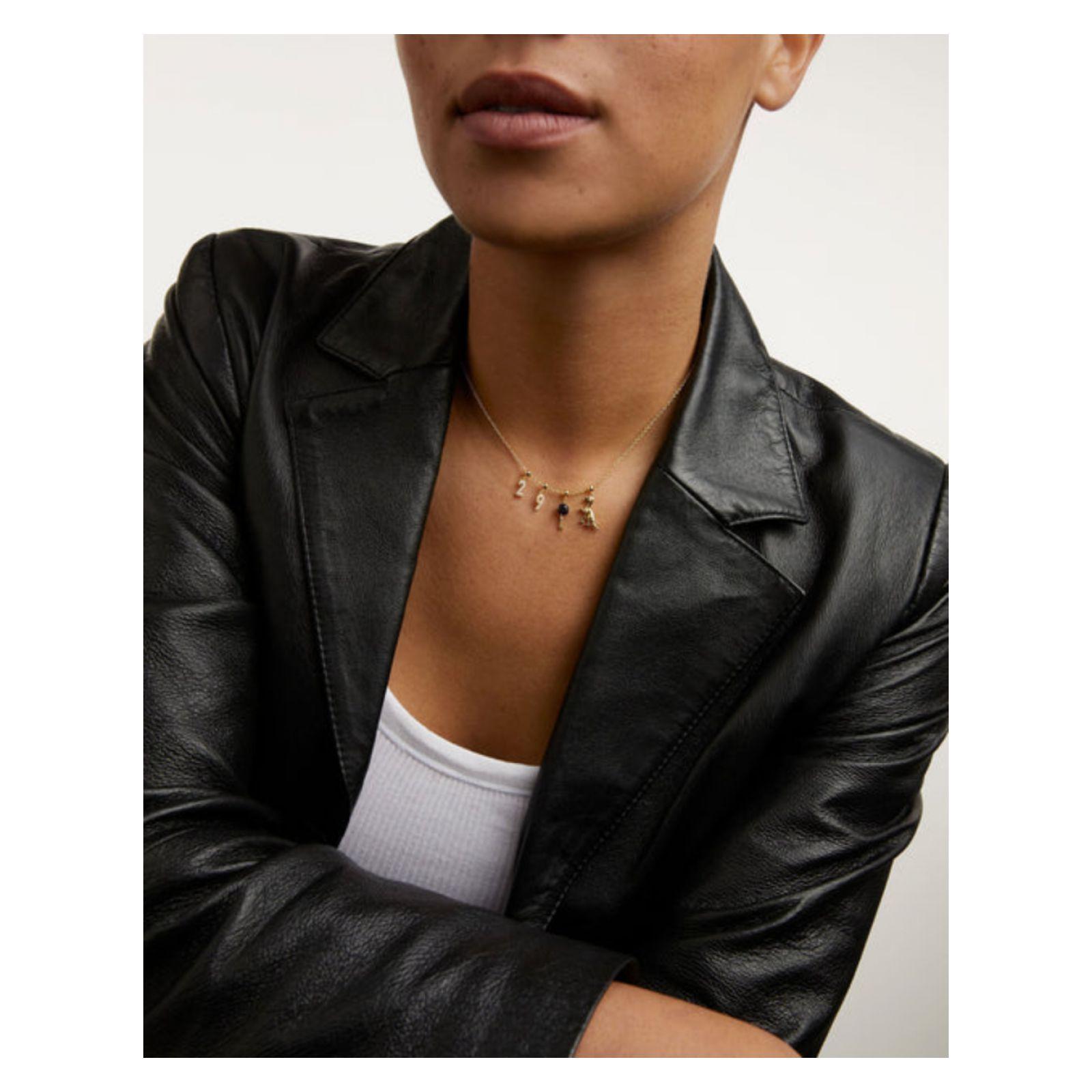 Dije PDPaola Ch01-001-U Dorado Mujer-1
