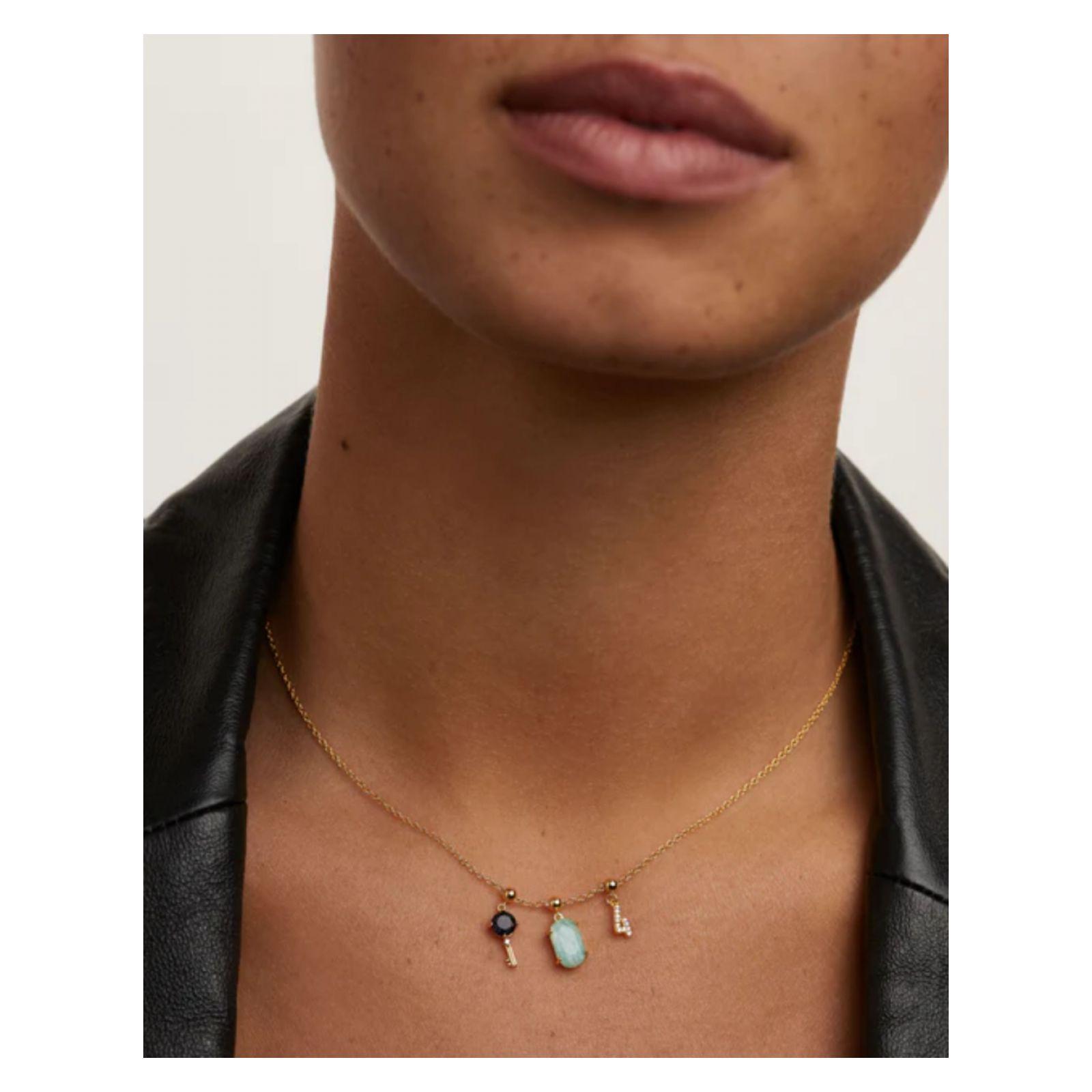 Dije PDPaola Ch01-010-U Dorado Mujer-3