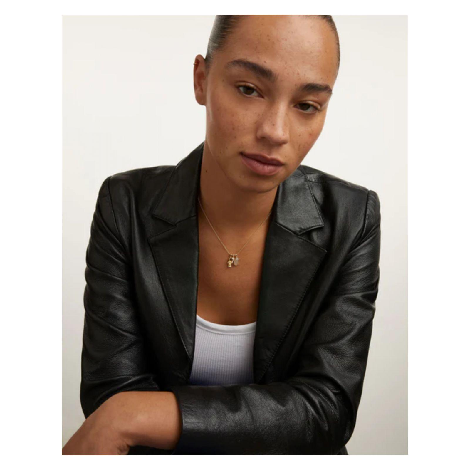 Dije PDPaola Ch01-057-U Dorado Mujer-2