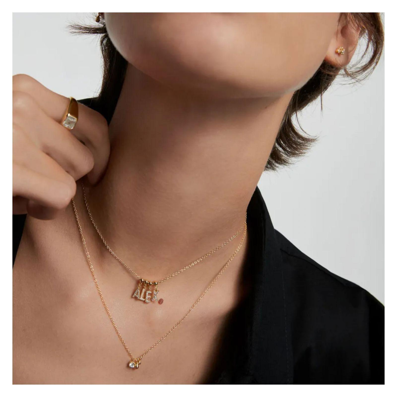 Dije PDPaola Ch01-059-U Dorado Mujer-2