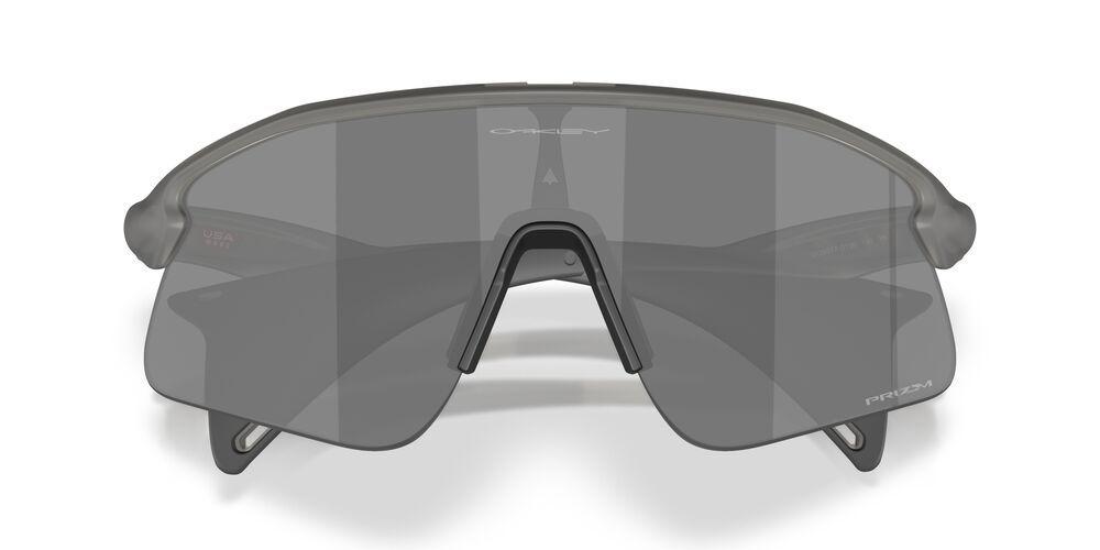 Anteojos De Sol Oakley OO9517 Stunt Devil Grey Smoke Prizm Black Gris Unisex-4