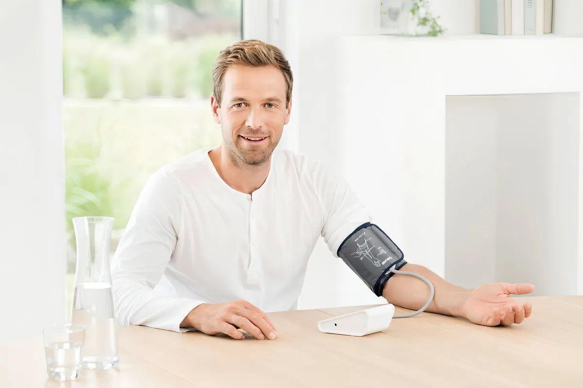 Toma Presión Digital De Brazo Automático Beurer Bm 28-1