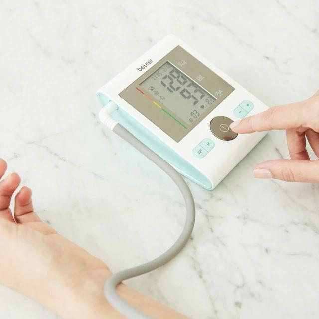 Toma Presion Digital De Brazo Automatico Tensiometro Beurer Bm 29-2