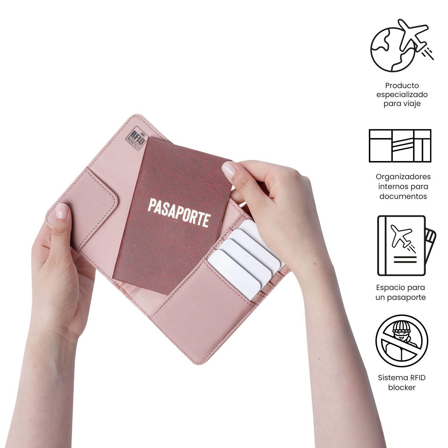 Porta Pasaporte Holdery con RFID Blocker Rosado  Totto-3