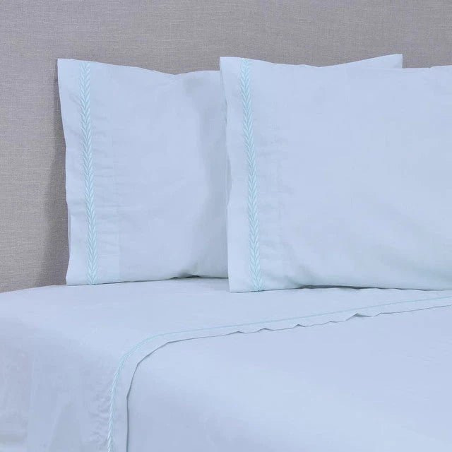 Sábana 2 Plazas 180 Hilos Bordada Celeste-0