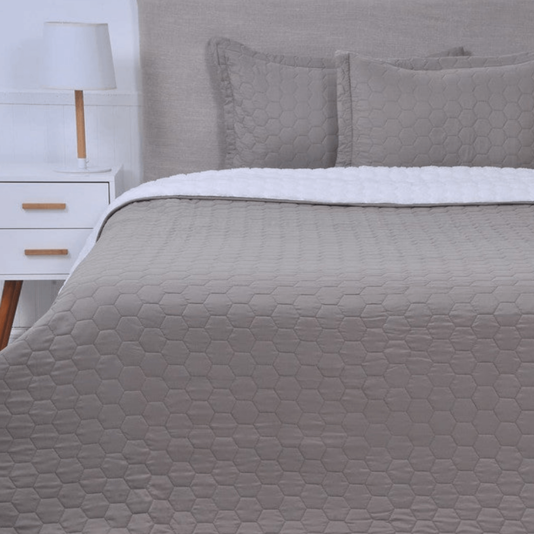 Quilt Sherpa Liso King Gris-0