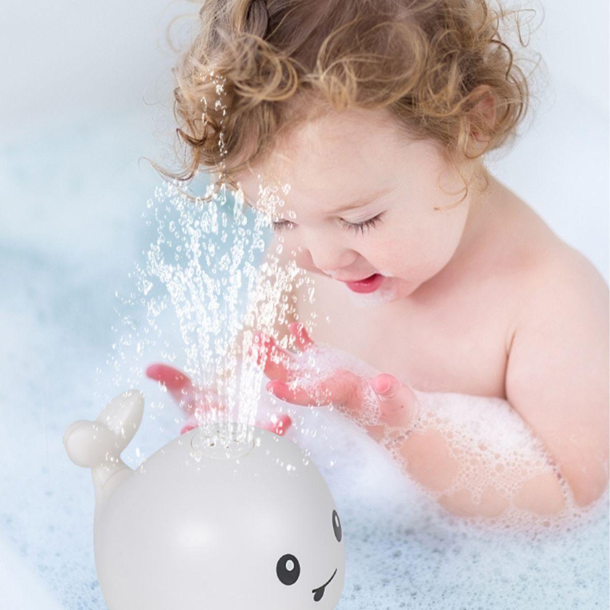 JUGUETE DE BAÑO BALLENA CON LUZ FUENTE AGUA FLOTANTE LAU-1