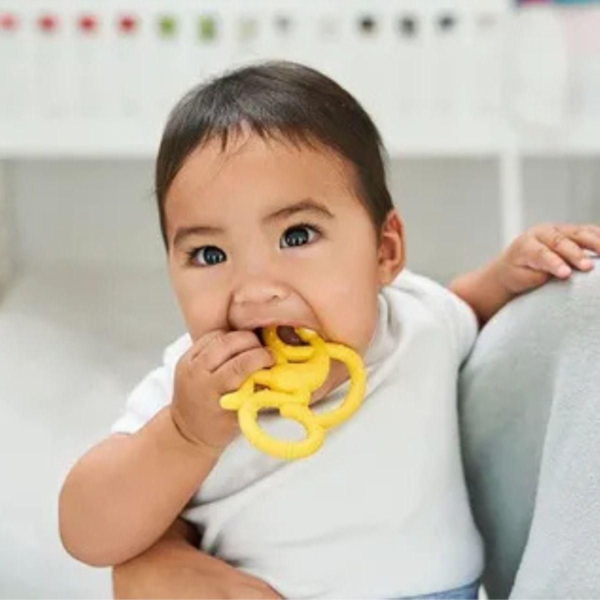 SET 3 MORDEDORES DANCE MONKEY RASCA ENCIA DIVERTIDO BEBE LAU-1