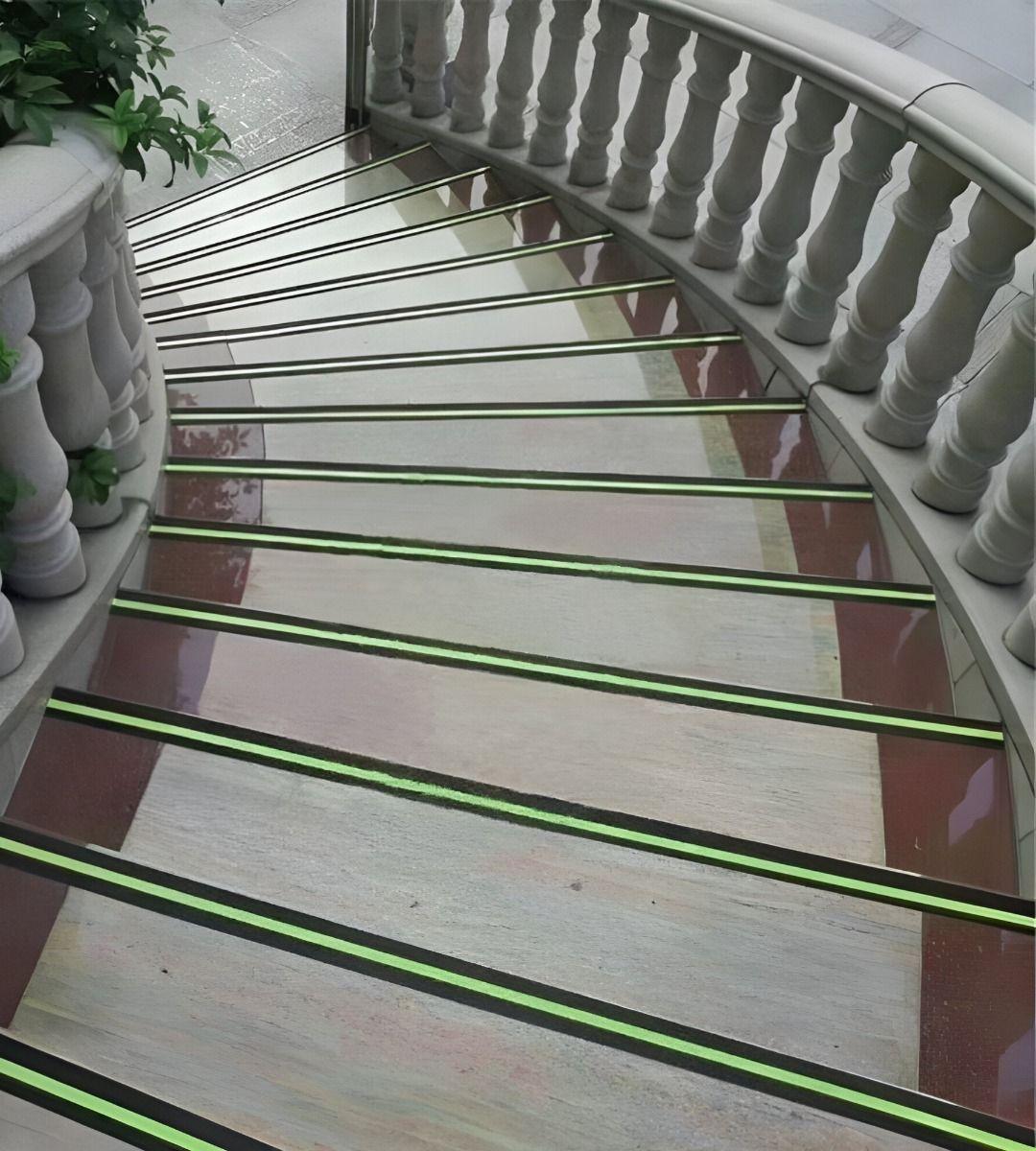 Cinta Seguridad Adhesiva Antideslizante Luminosa 15m Jhn-7