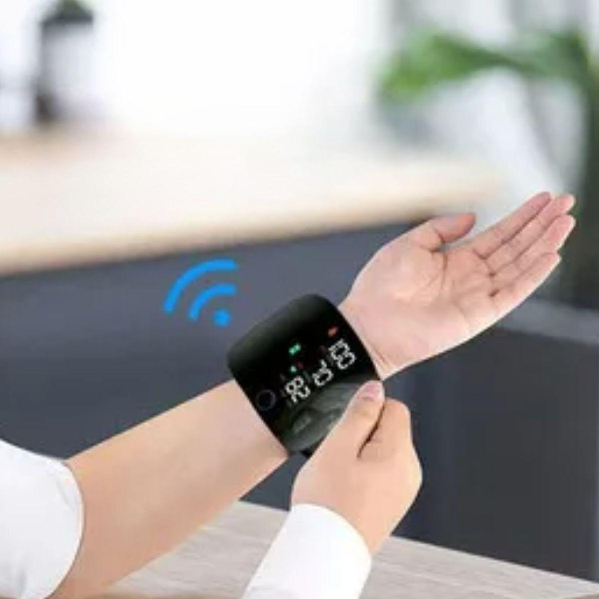 TENSIOMETRO DIGITAL DE MUÑECA RECARGABLE MONITOR LAU-1