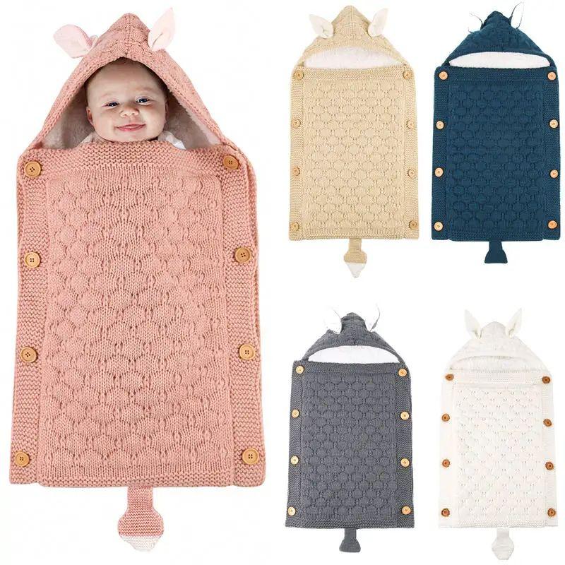 SACO DORMIR INVIERNO TEJIDO CON CAPUCHA SUAVE BEBE LAU-3