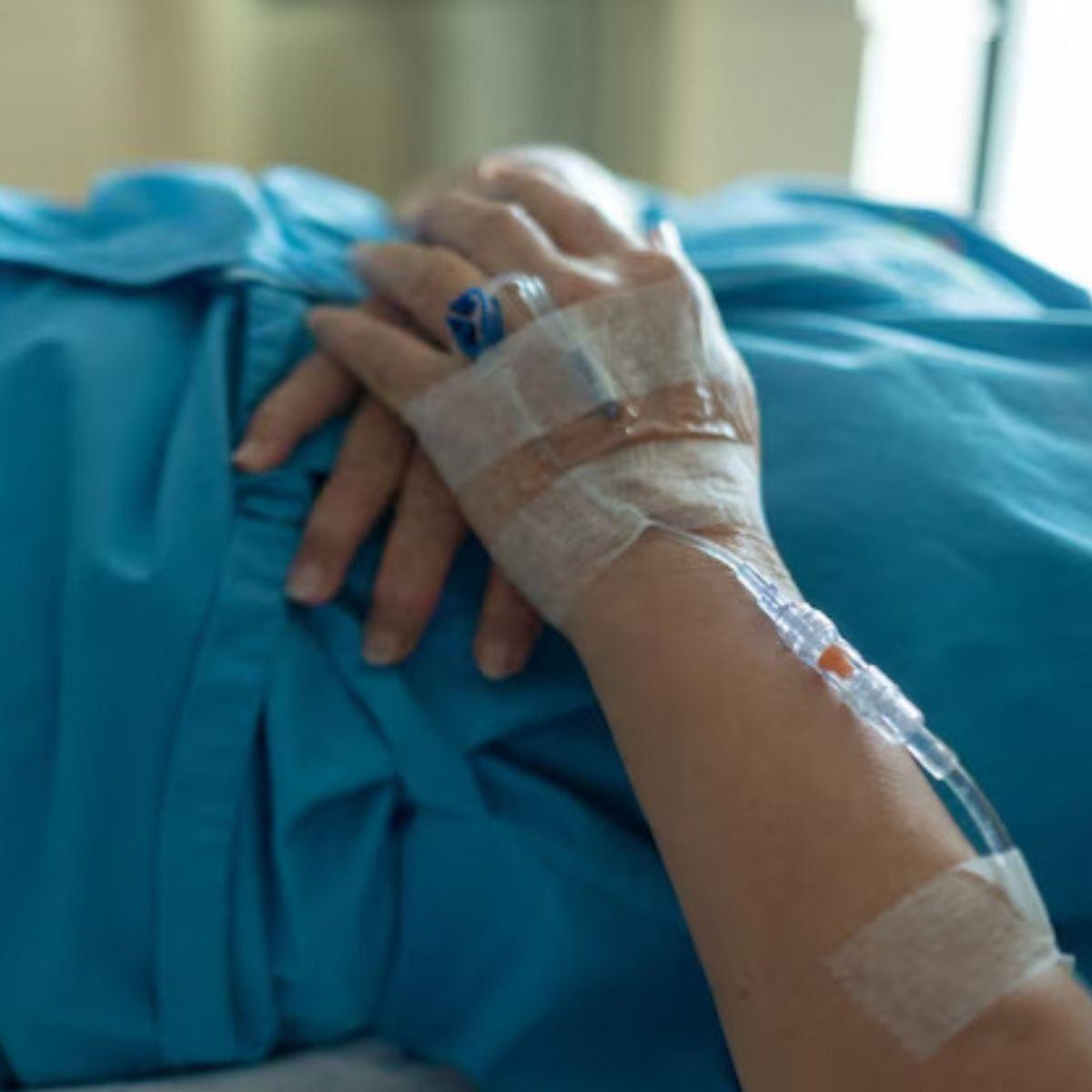 PACK 8 VENDAS ADHESIVA QUIRURGICA TRANSPIRABLE 2,5CMX5M LAU-8