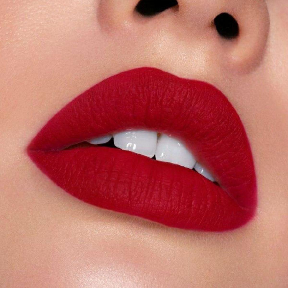 PAQ 24 LABIALES EN BARRA EFECTO MATE 12 TONOS 3,8GR LAU-7