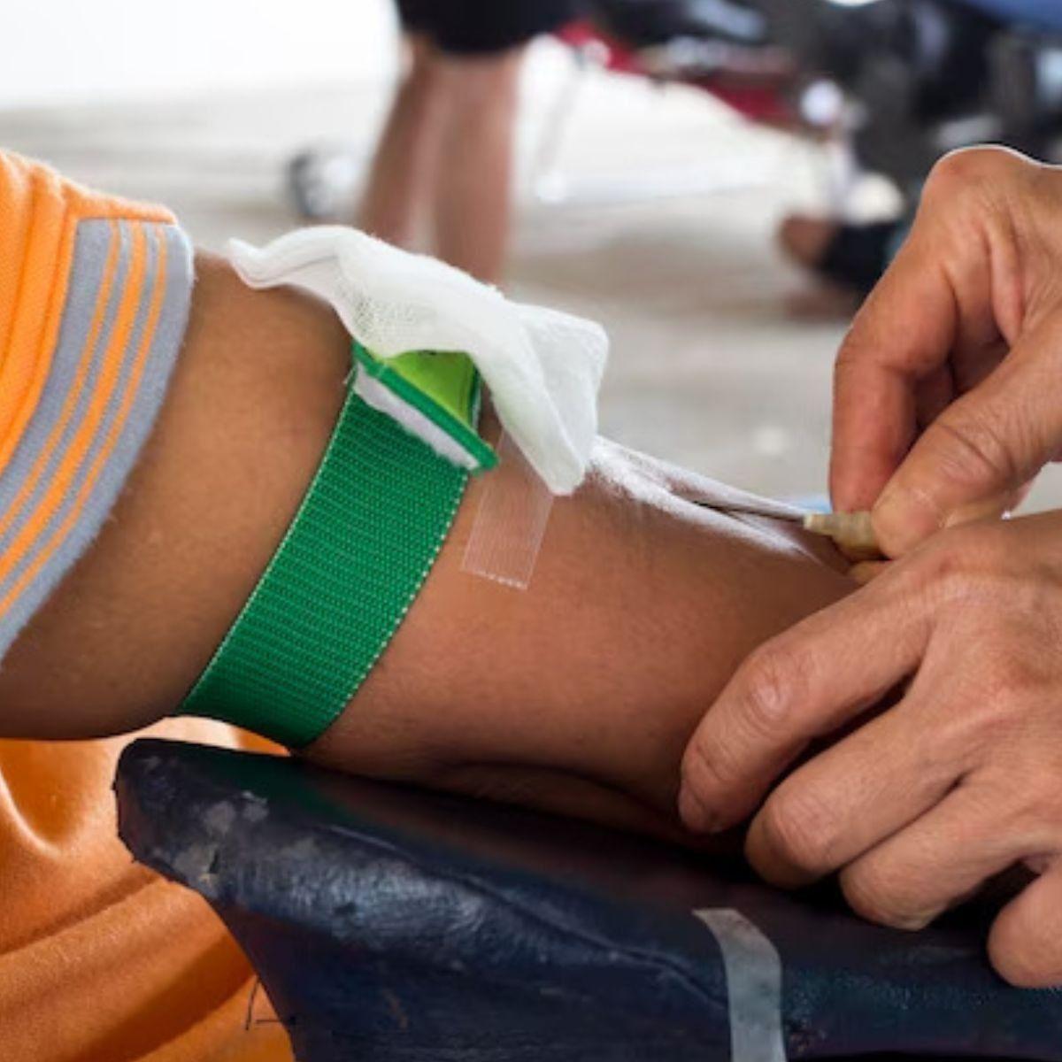 PACK CINTA ADHESIVA PLASTICA USO MEDICO 2,5CMX5M LAU-6