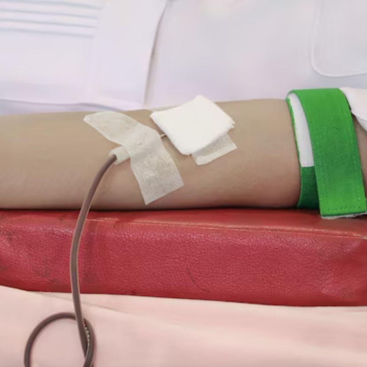 PACK CINTA ADHESIVA PLASTICA USO MEDICO 2,5CMX5M LAU-9