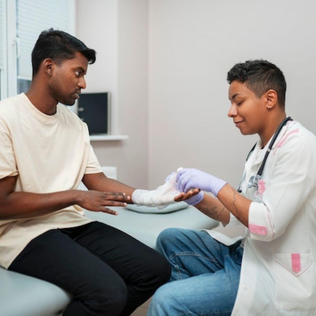 VENDA MEDICA TELA ADHESIVA LEUKOPLAST HERIDAS LAU-6