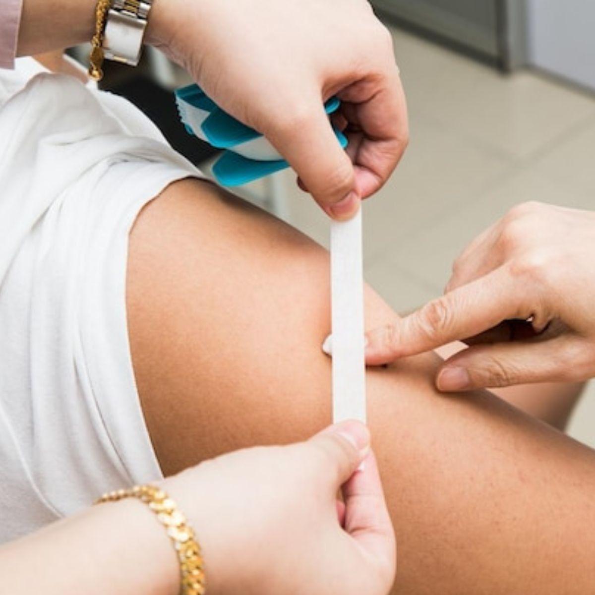 SET 10 VENDAS ADHESIVA CINTA MICROPORE 1,25CMX5M MEDICO LAU-2