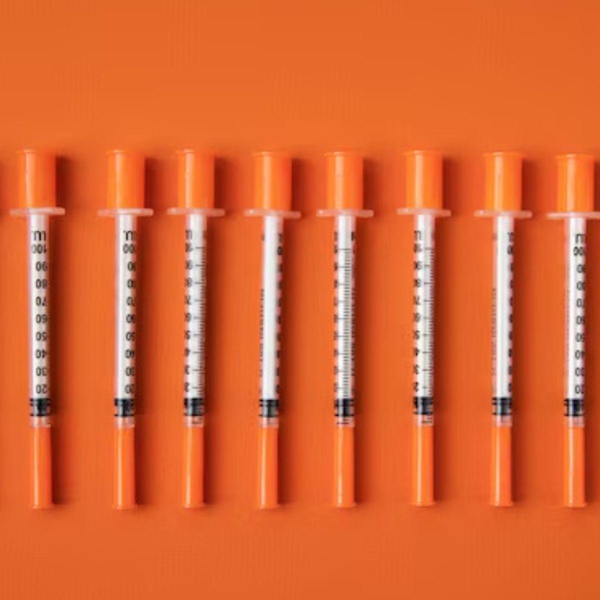 PACK JERINGA DE INSULINA 1 ML 100 PCS DESECHABLE LAU-9