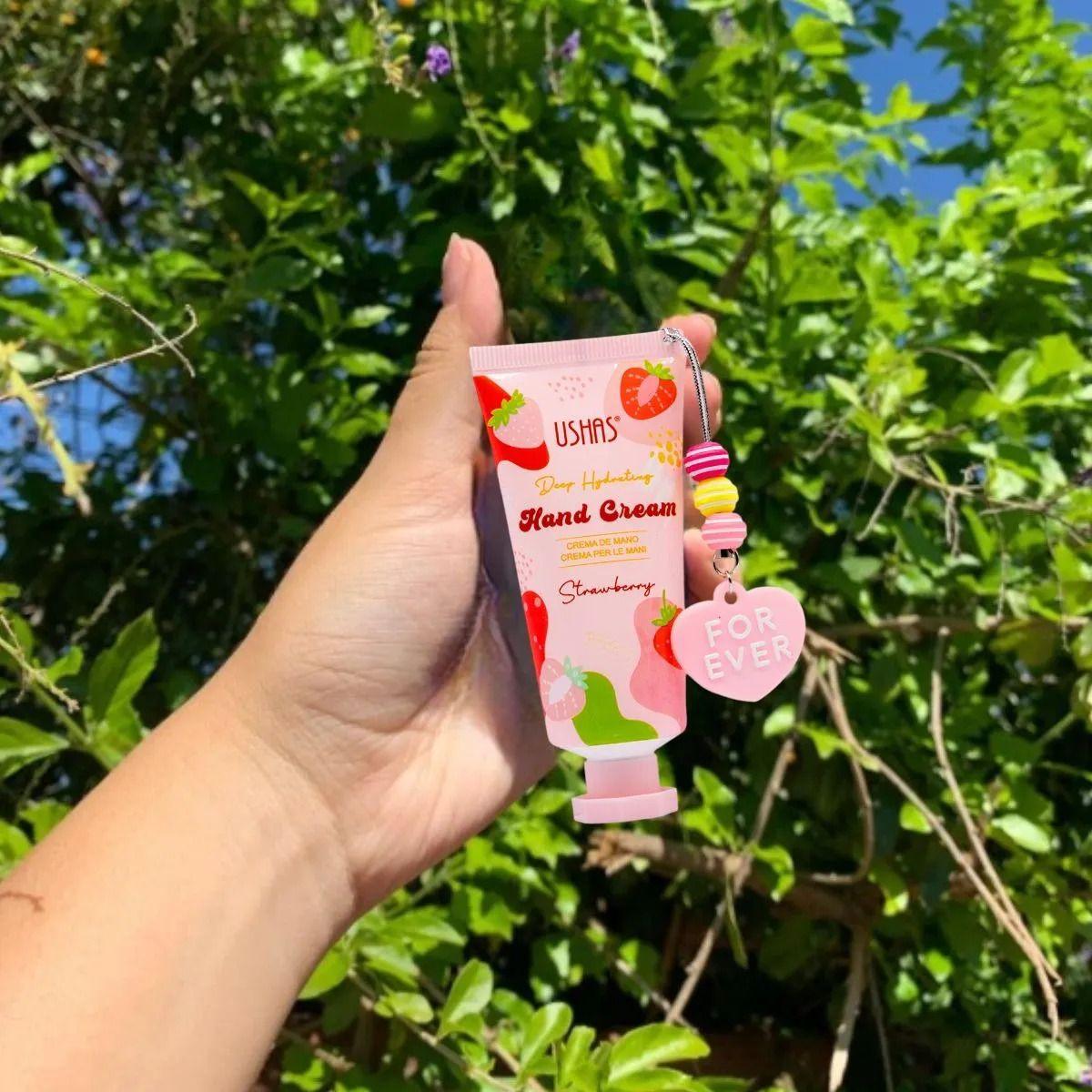 SET 3 CREMA DE MANOS FOR EVER STRAWBERRY HIDRATA LAU-2