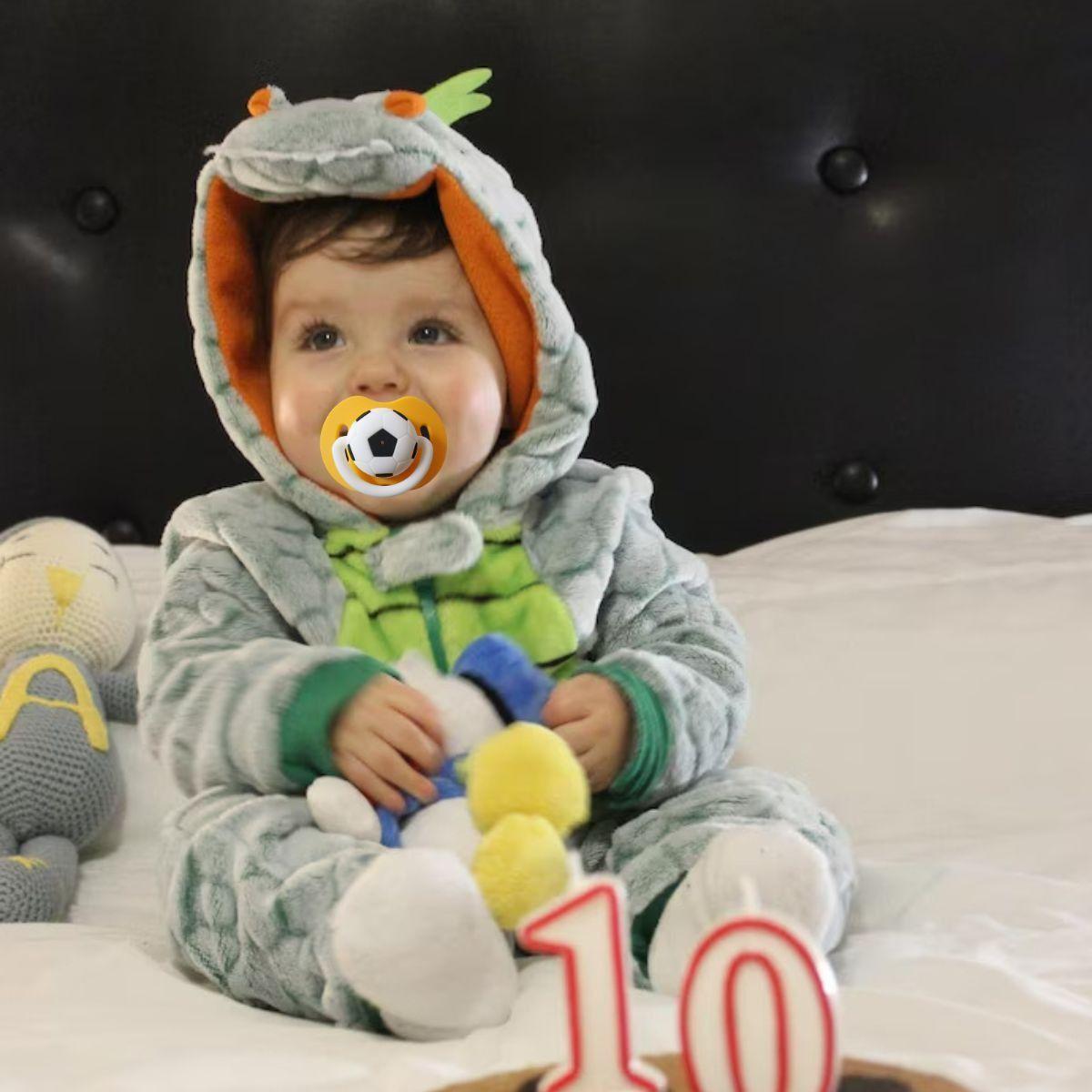 SET 5 CHUPETES DISEÑO DIVERTIDO FUTBOL SUAVE BEBE LAU-1