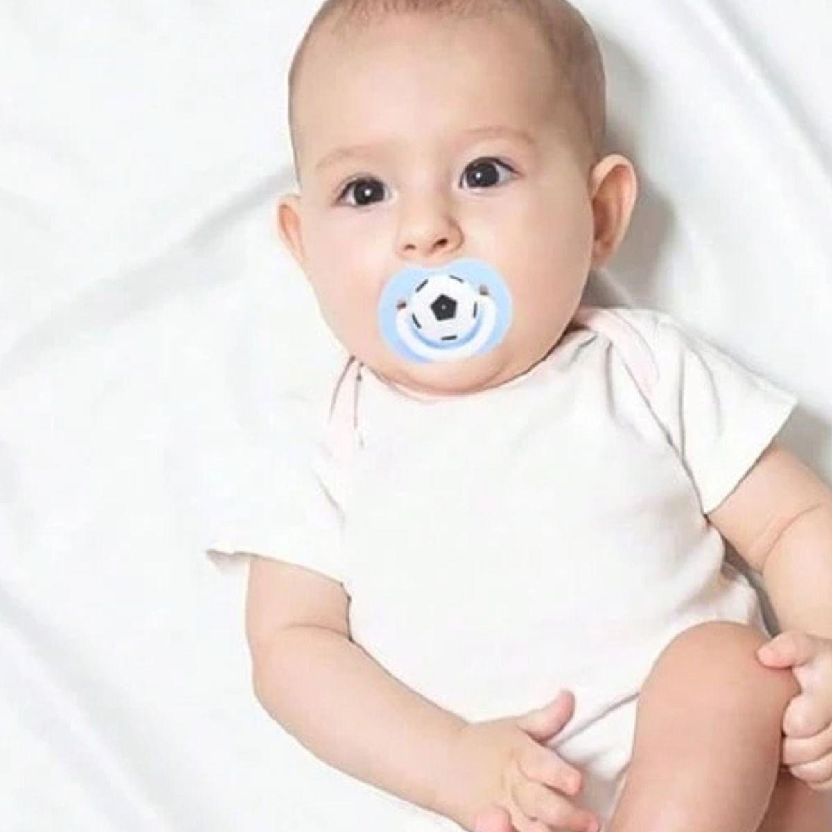 SET 5 CHUPETES DISEÑO DIVERTIDO FUTBOL SUAVE BEBE LAU-4