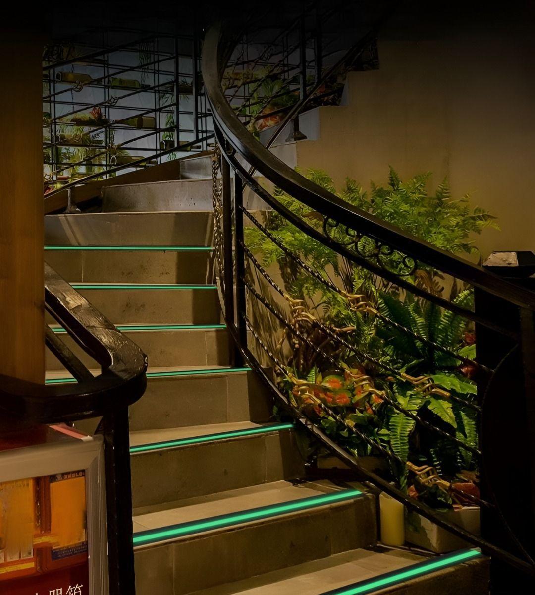 Cinta Seguridad Adhesiva Antideslizante Luminosa 15m Jhn-3