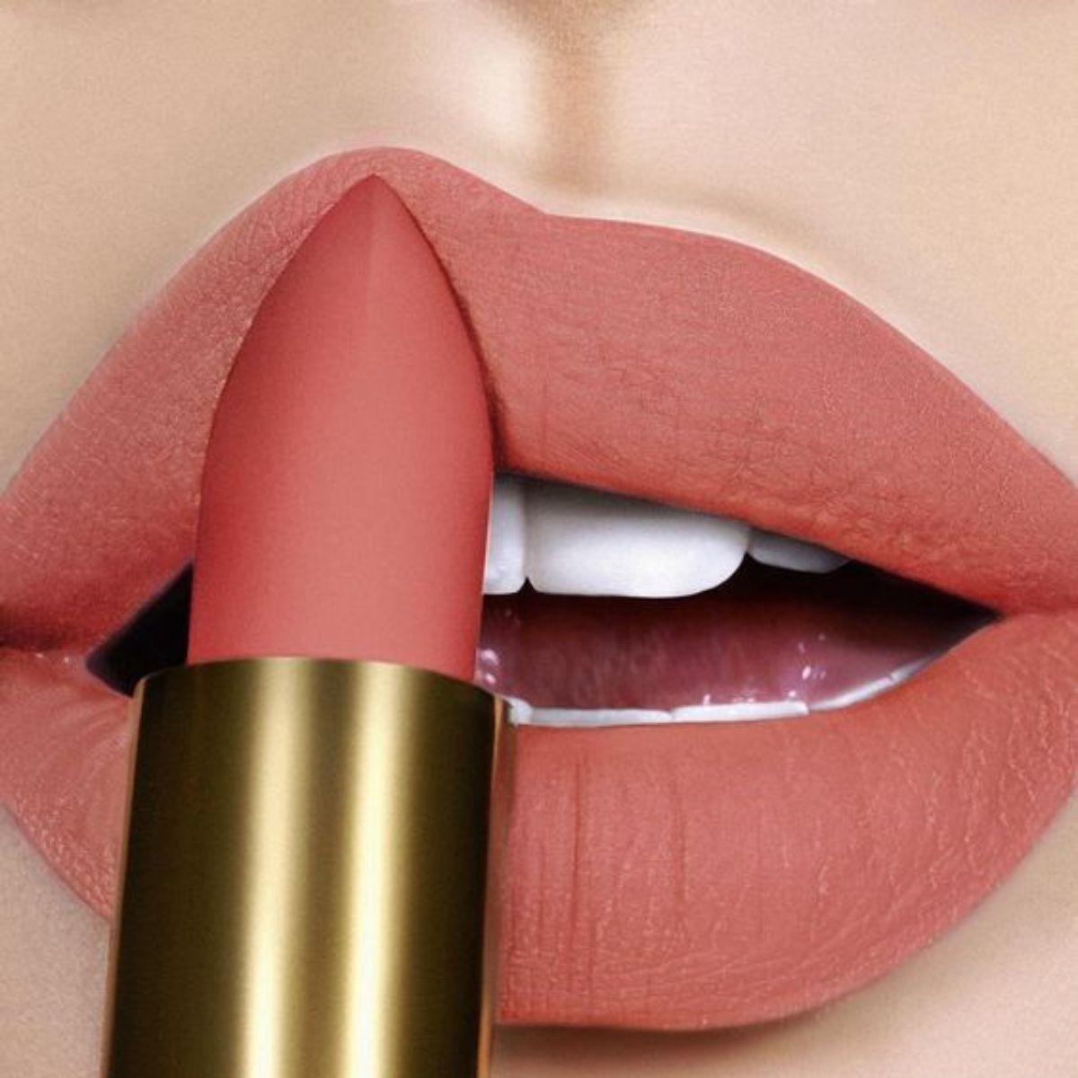 PAQ 24 LABIALES EN BARRA EFECTO MATE 12 TONOS ELEGANTE LAU-1