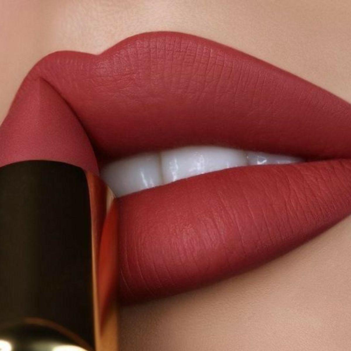 PAQ 24 LABIALES EN BARRA EFECTO MATE 12 TONOS ELEGANTE LAU-2