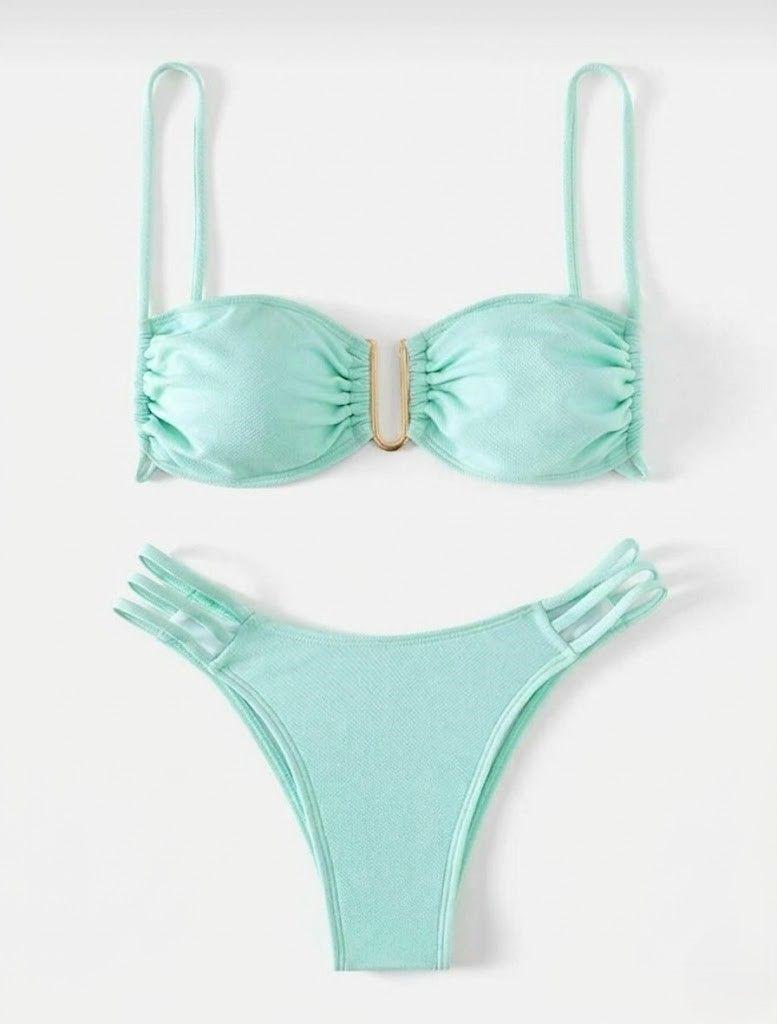 Bikini Verde Menta Texturizado con Detalle Dorado y Tiras Laterales-4
