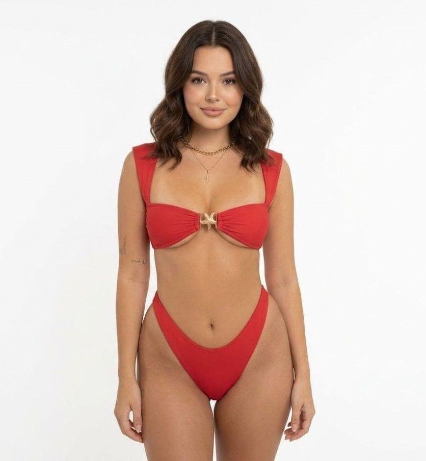 Bikini Dos Piezas Rojo Top con Estrella Dorada-0