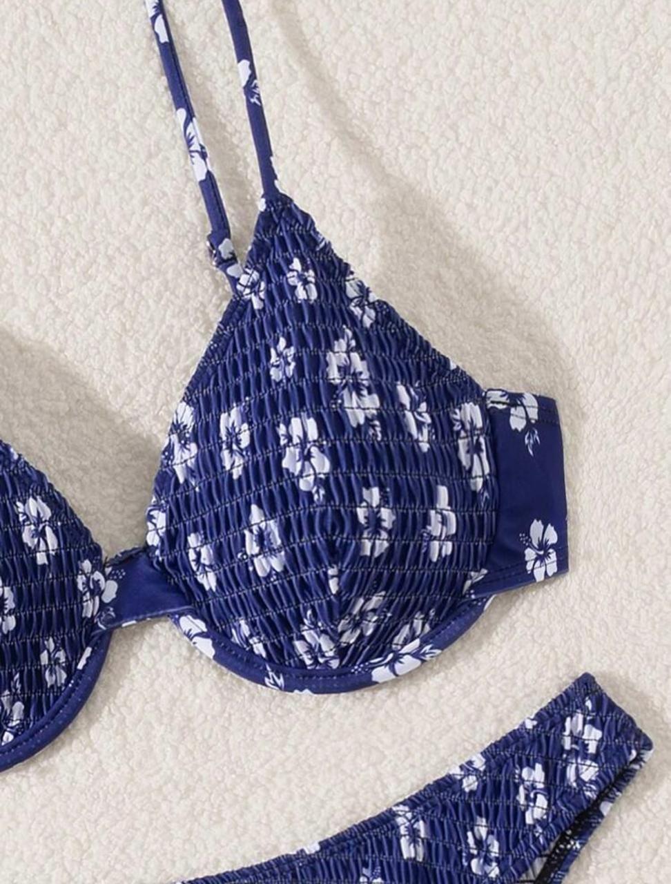 Bikini Dos Piezas Azul Marino Textura Tejido Fruncido y Estampado Floral-5