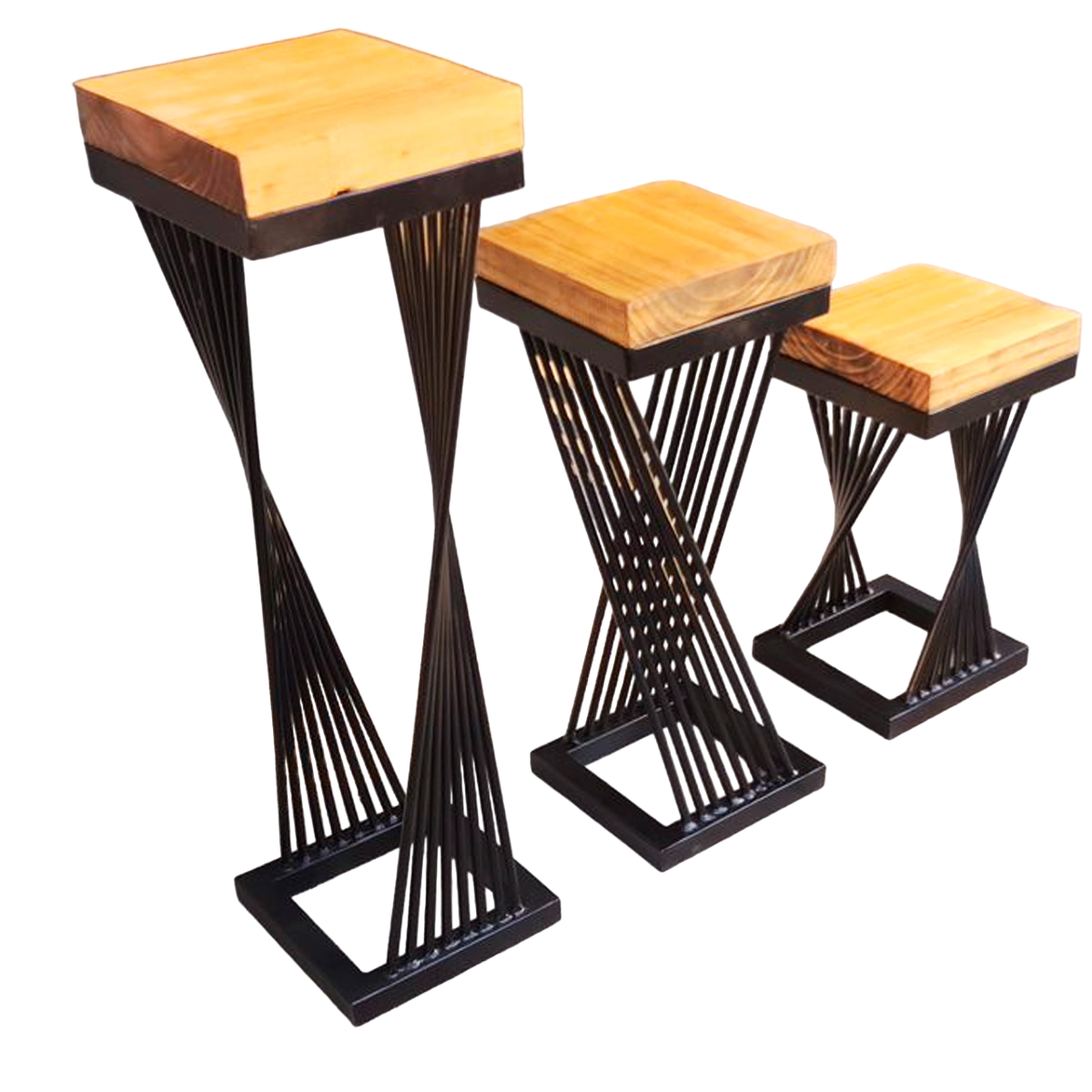 SET DE MESAS CON DISEÑO MODERNO-1
