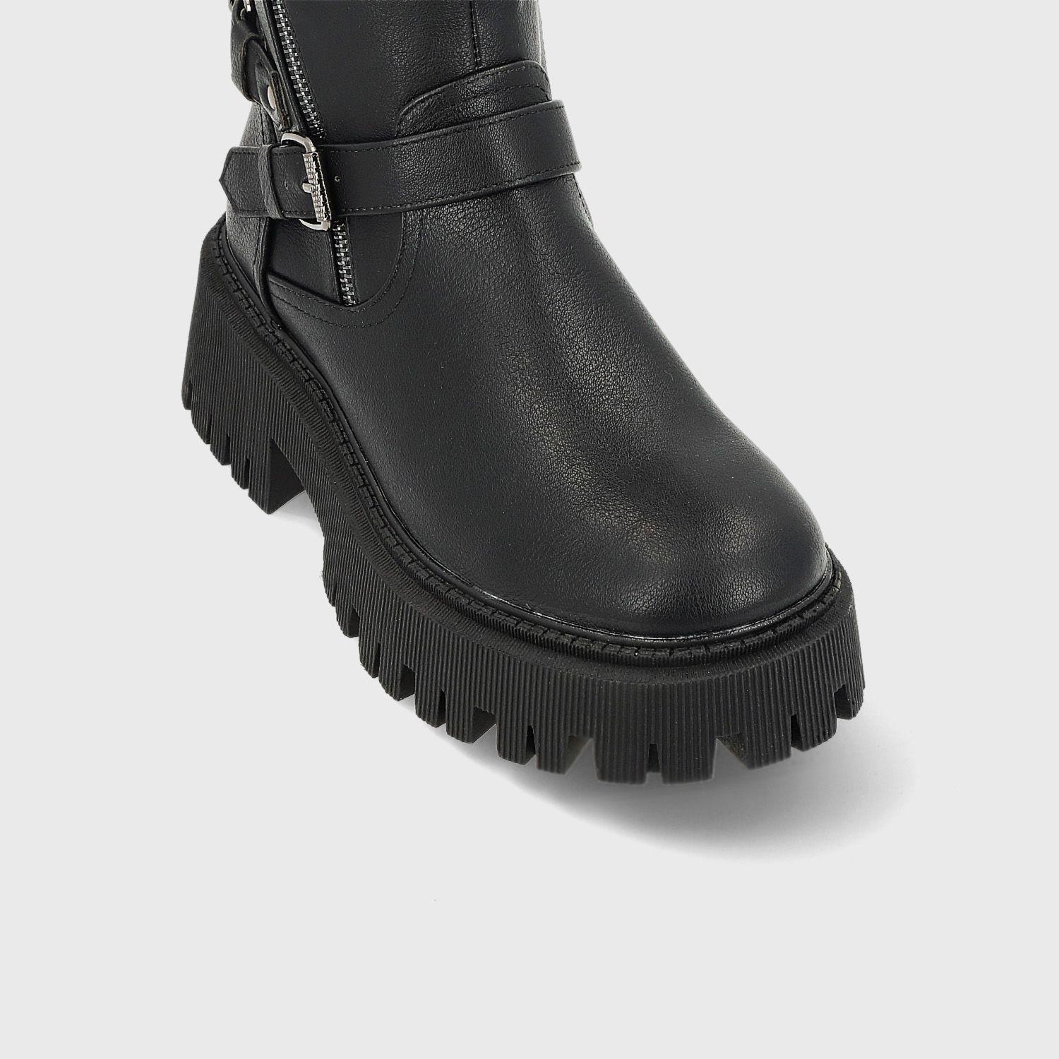 BOTA PLATAFORMA NEGRA 23502-5