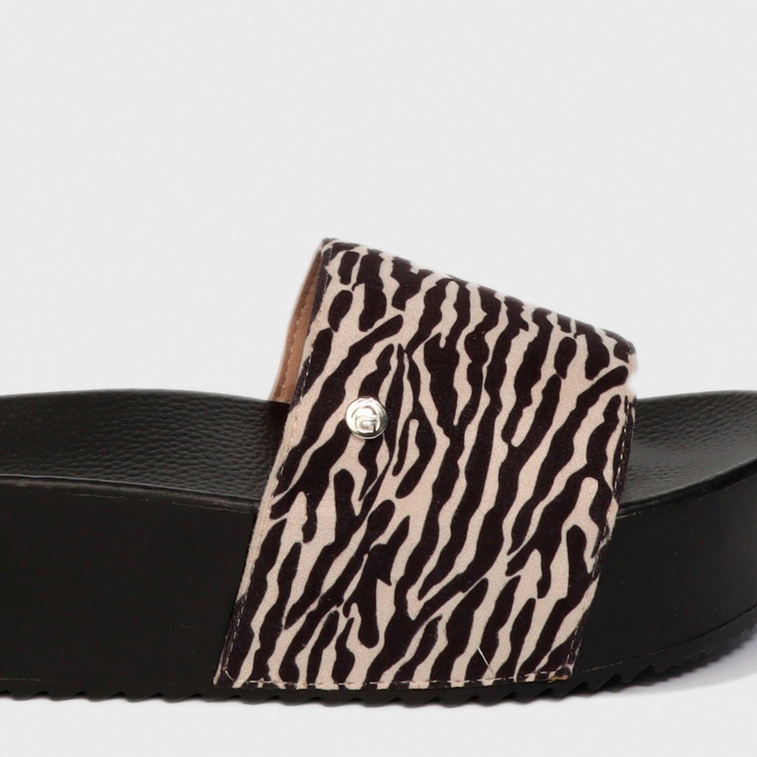 SANDALIA PLATAFORMA ANIMAL PRINT C5311-5