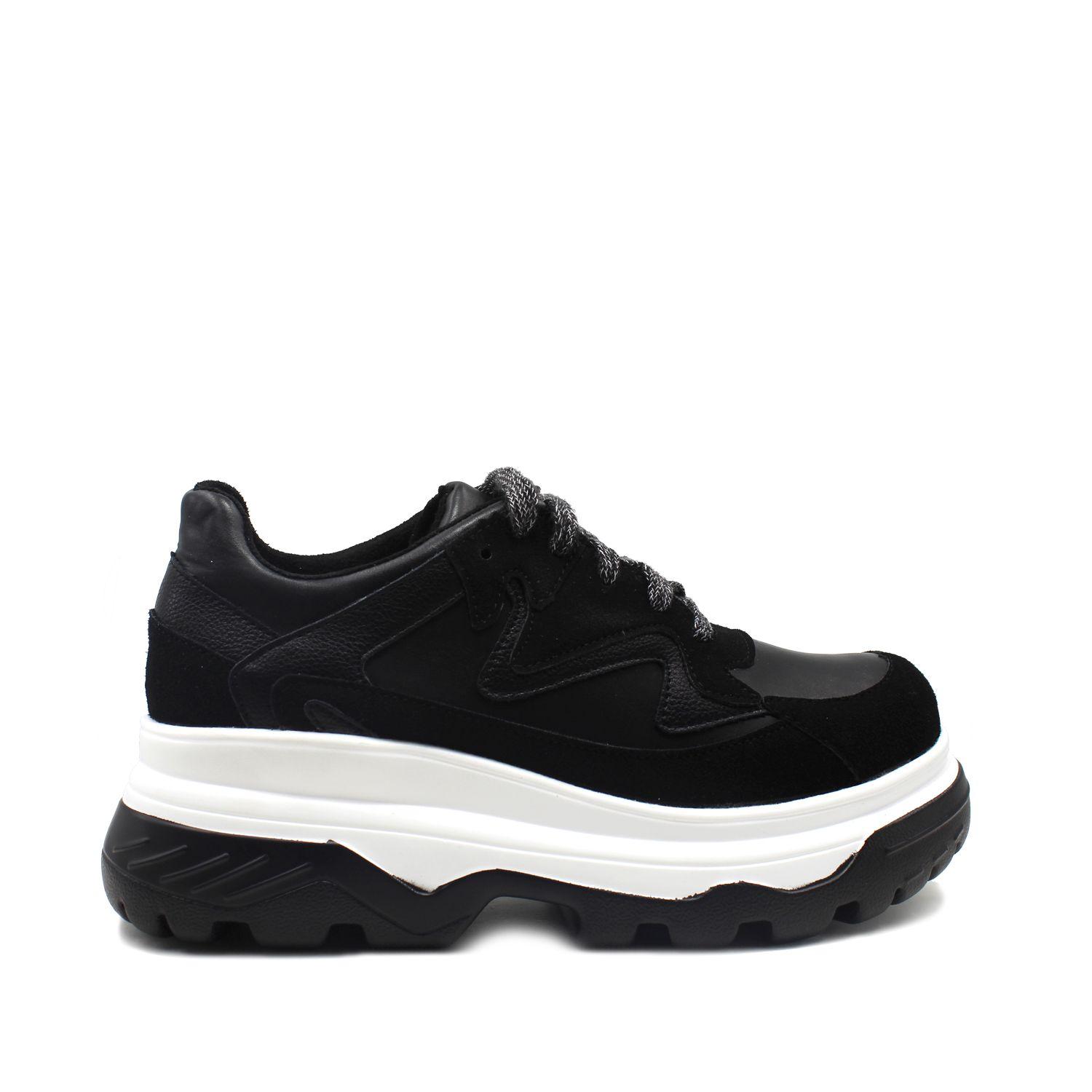 ZAPATILLA MONSTER NEGRA 95041-0