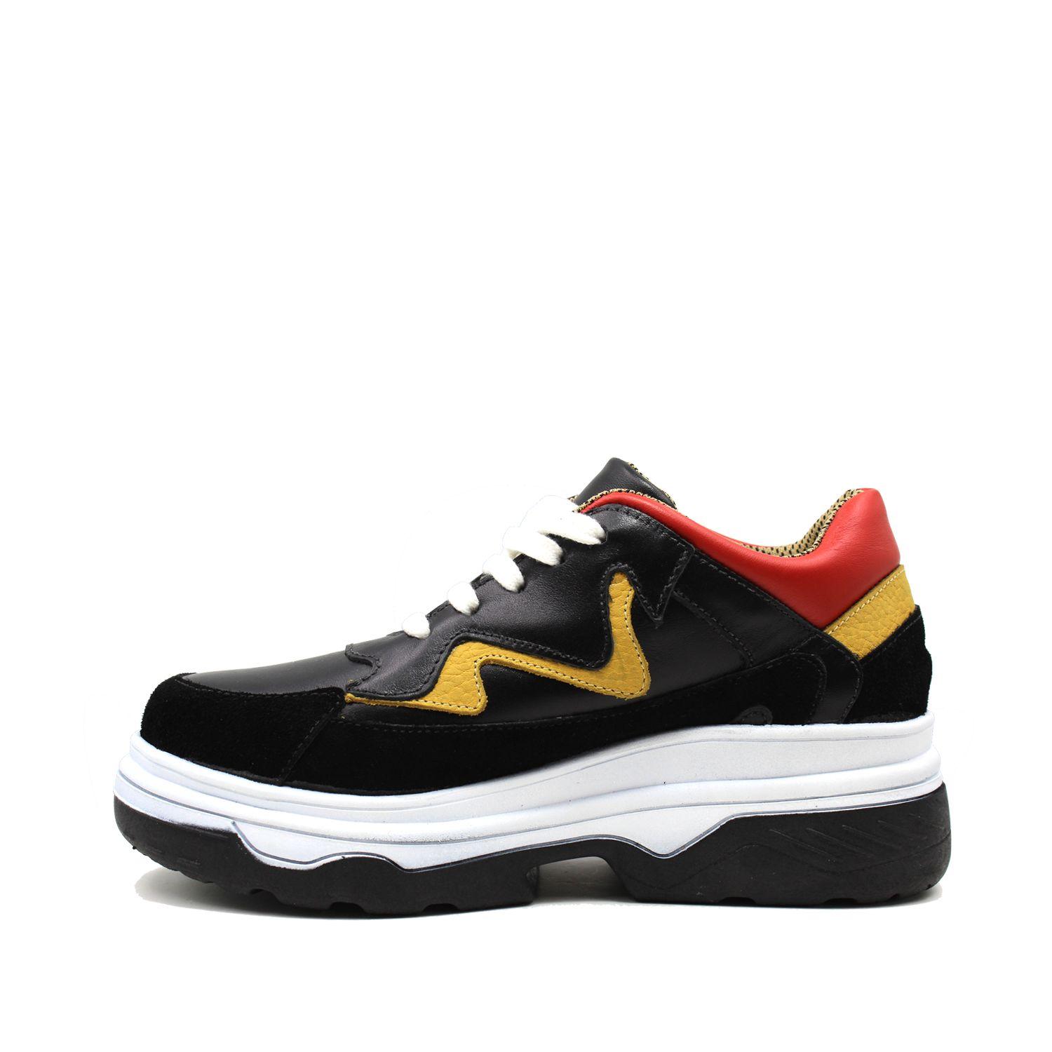 ZAPATILLA CUERO MONSTER NEGRA RS0066-3