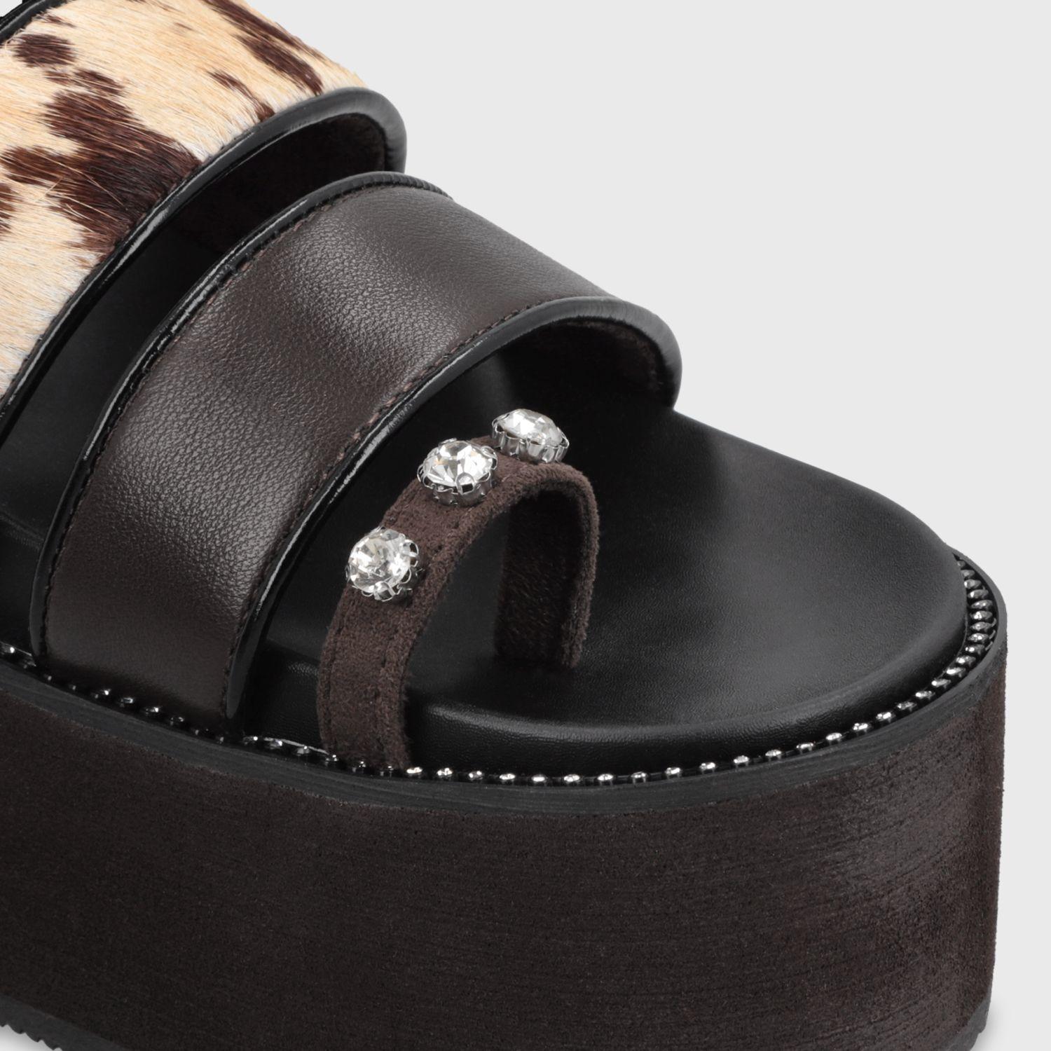 Sandalia Plataforma Café Mujer 15662 Gotta-5