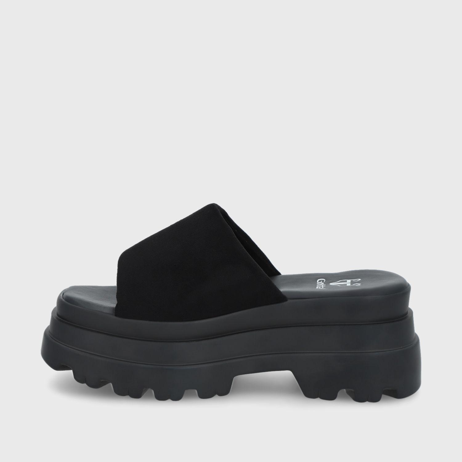 Sandalia Negra Plataforma Mujer 45731 Gotta-3