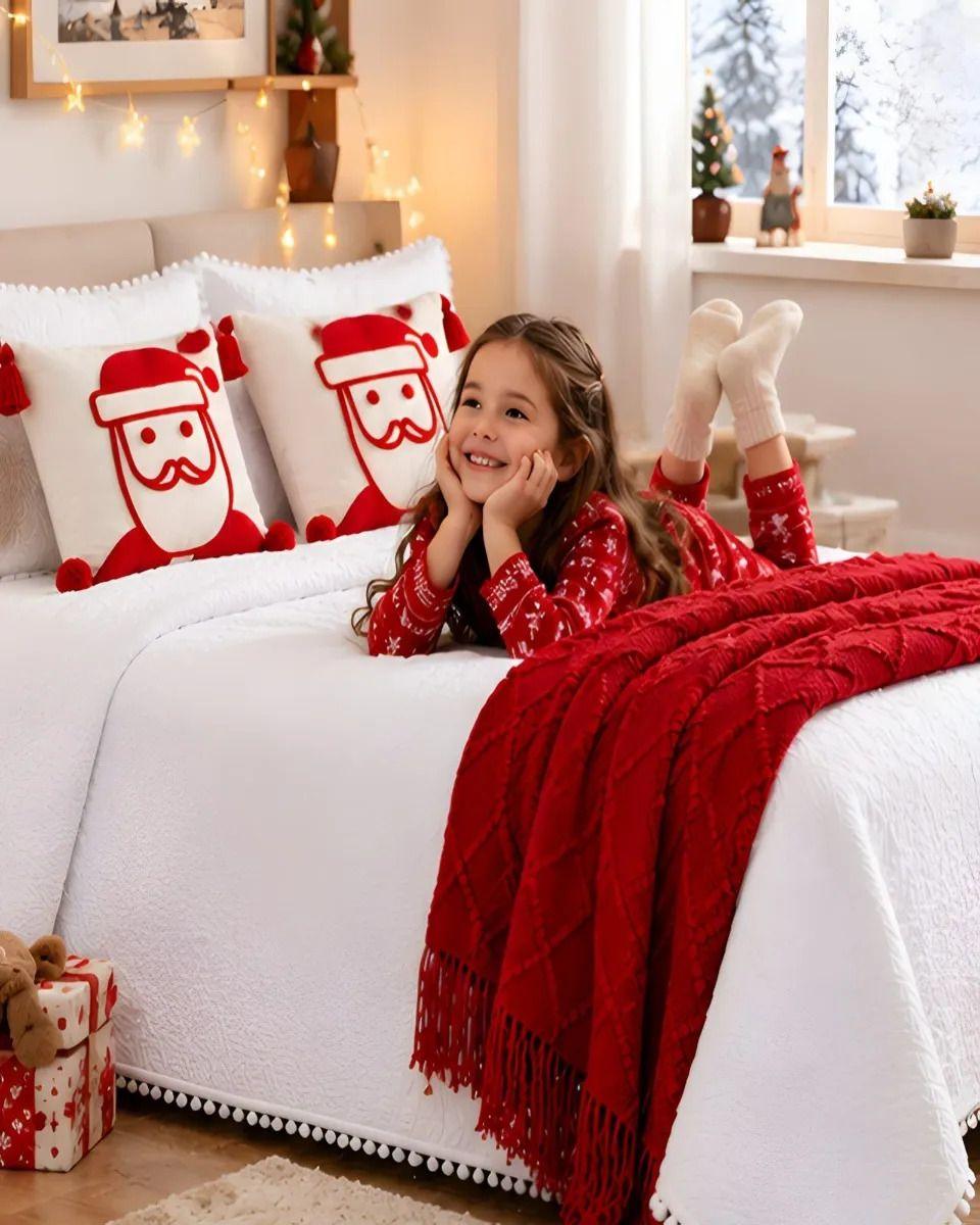 Set de Cama Navideño con Cubrecamas y 2 Fundas de Cojin 1.5 Plaza m11-4