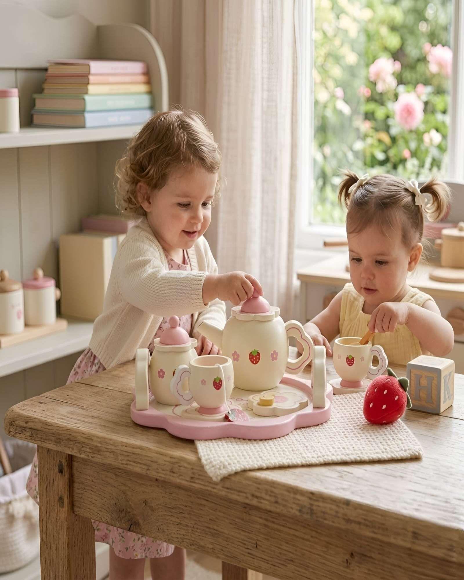 Set de Té de Madera Infantil Con Diseño De Fresas-3