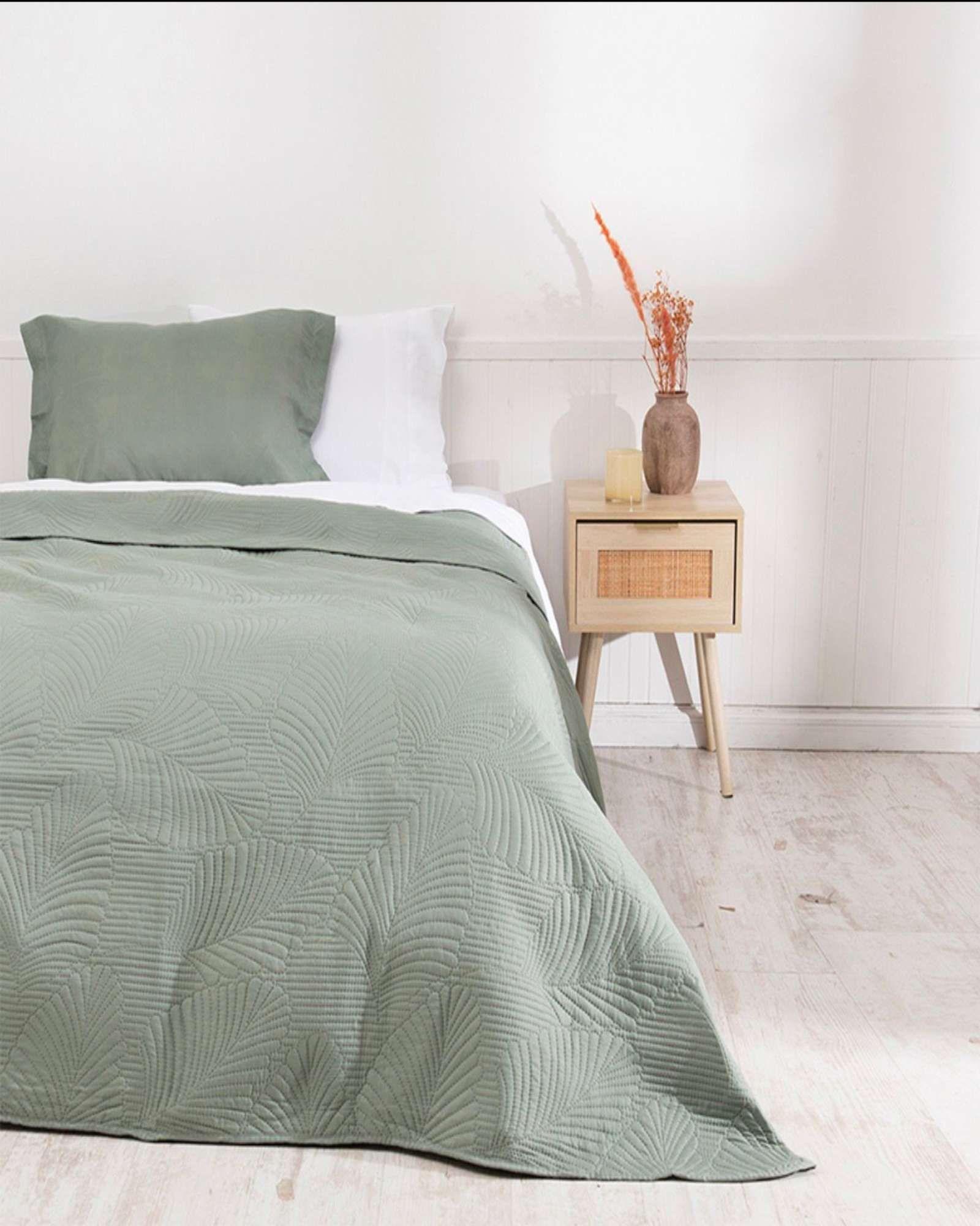 Quilt MAS 1 ALMOHADA DE REGALO plaza y media Mashini m02-3