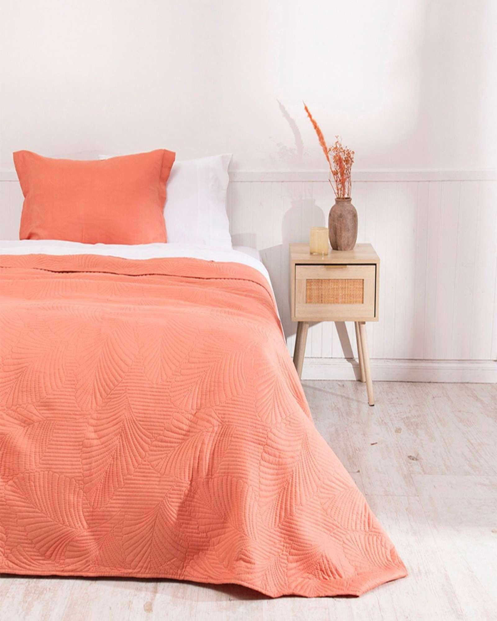 Quilt MAS 1 ALMOHADA DE REGALO plaza y media Mashini m06-3